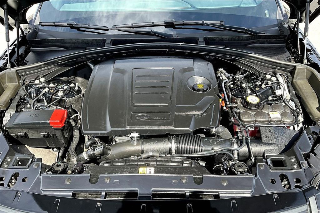 Certified 2026 Land Rover Range Rover Velar Dynamic SE AWD/4WD image 28