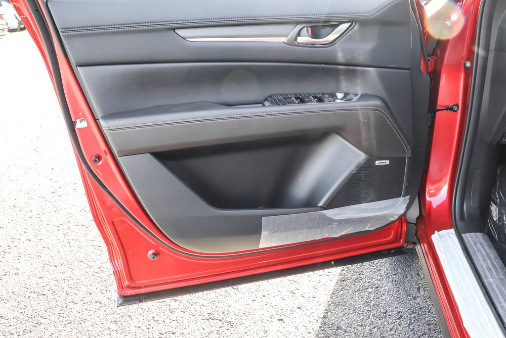 New 2025 MAZDA CX-5 Signature AWD/4WD image 33