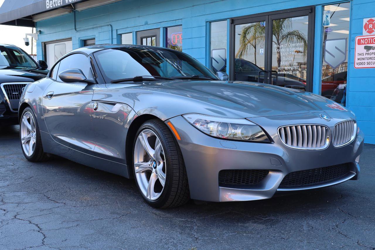 Used 2011 BMW Z4 sDrive35i image 4