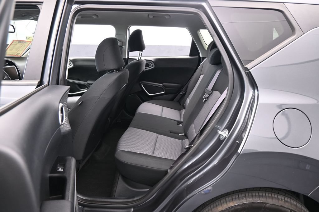 Used 2024 Kia Soul S FWD image 31