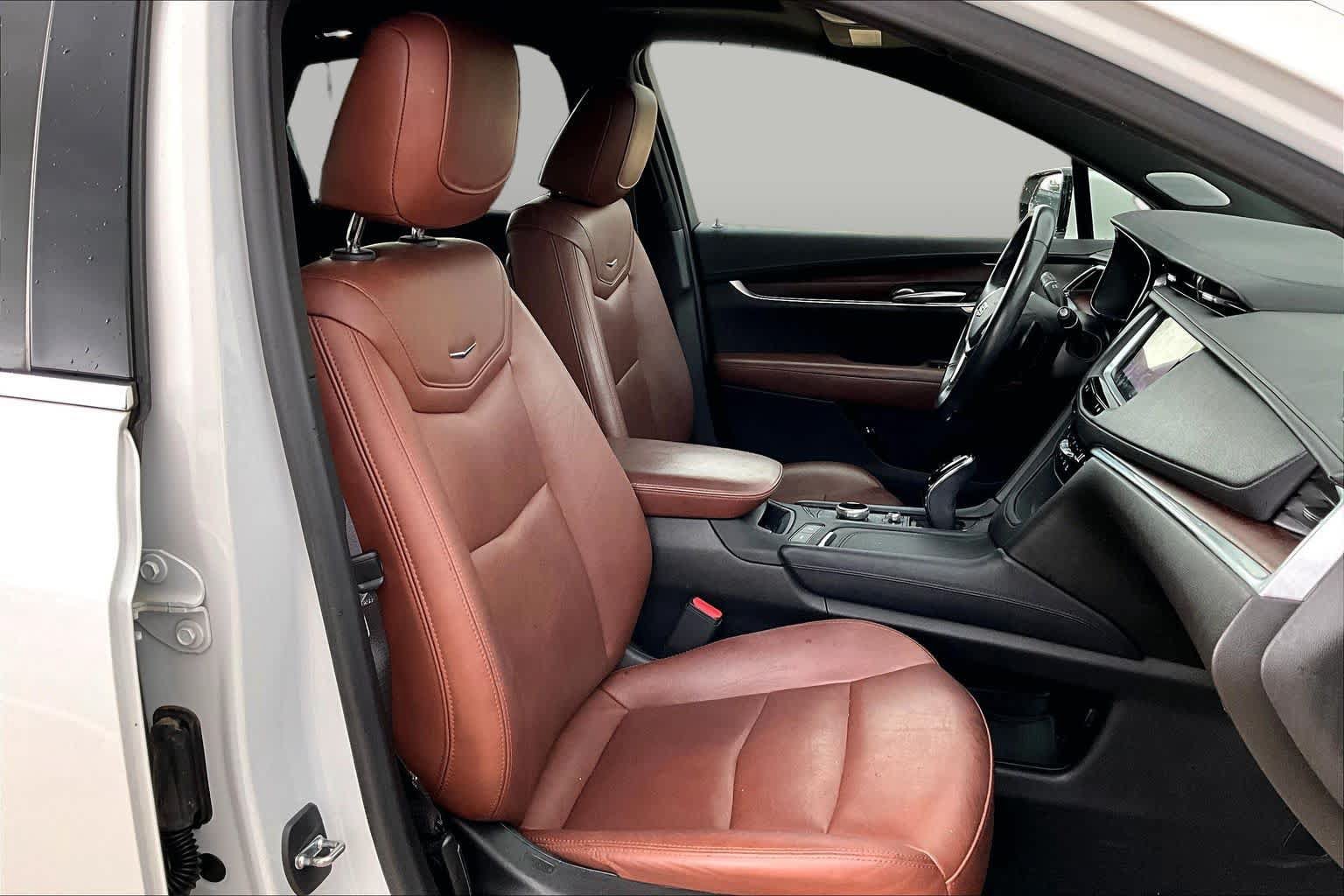 Used 2023 Cadillac XT5 Premium Luxury FWD image 9