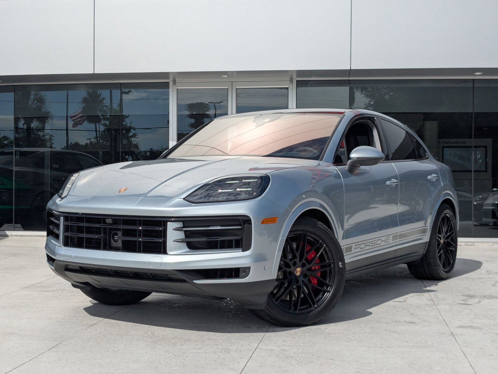 New 2026 Porsche Cayenne S image 1