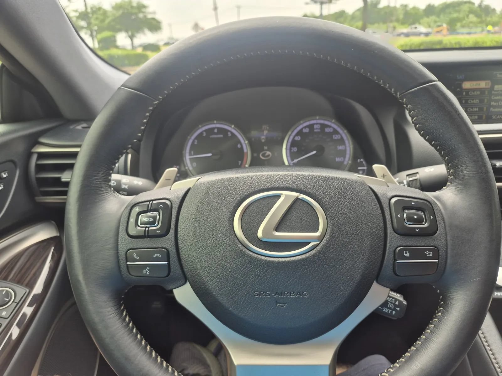 Used 2015 Lexus RC 350 w/ Luxury Package RWD image 29