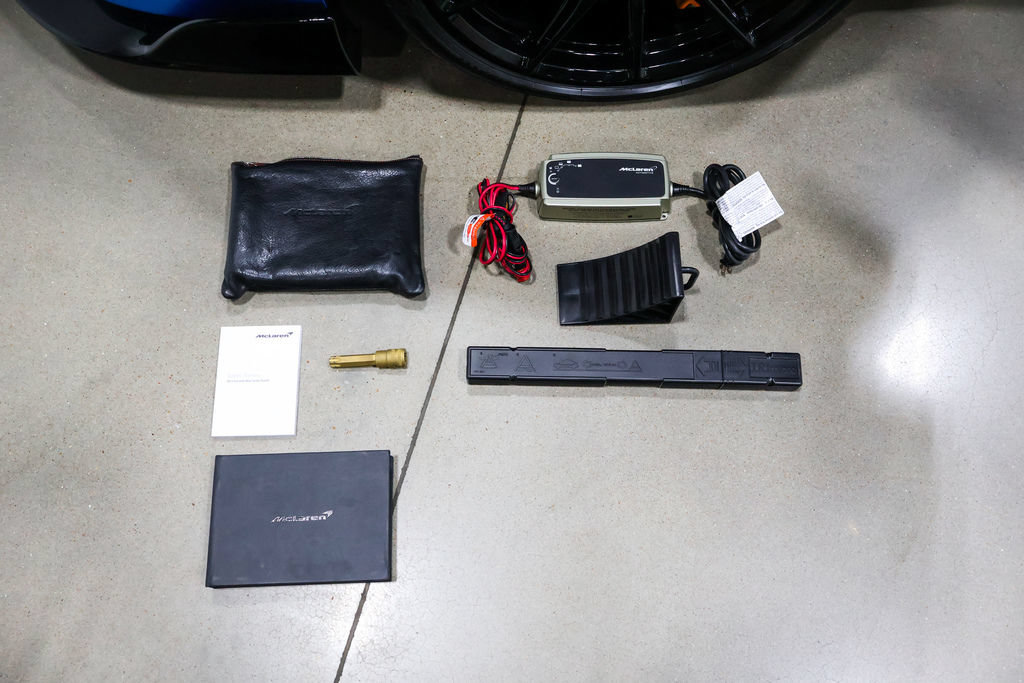 Used 2022 McLaren 765LT RWD image 68