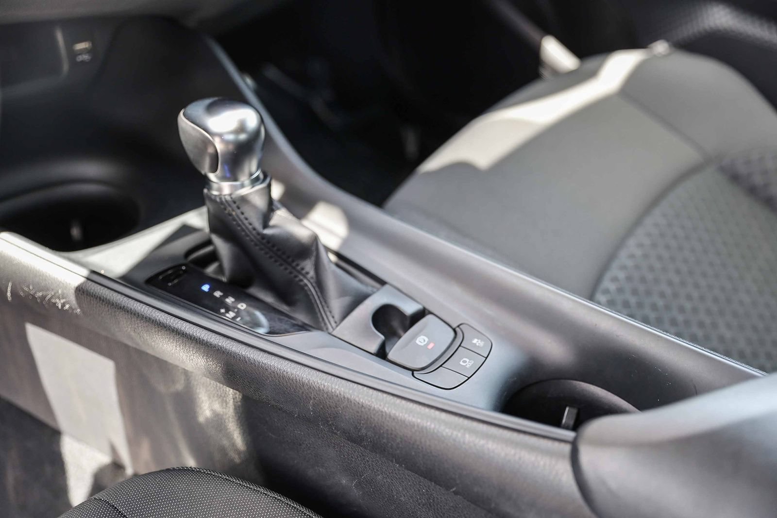 Certified 2021 Toyota C-HR LE FWD image 19