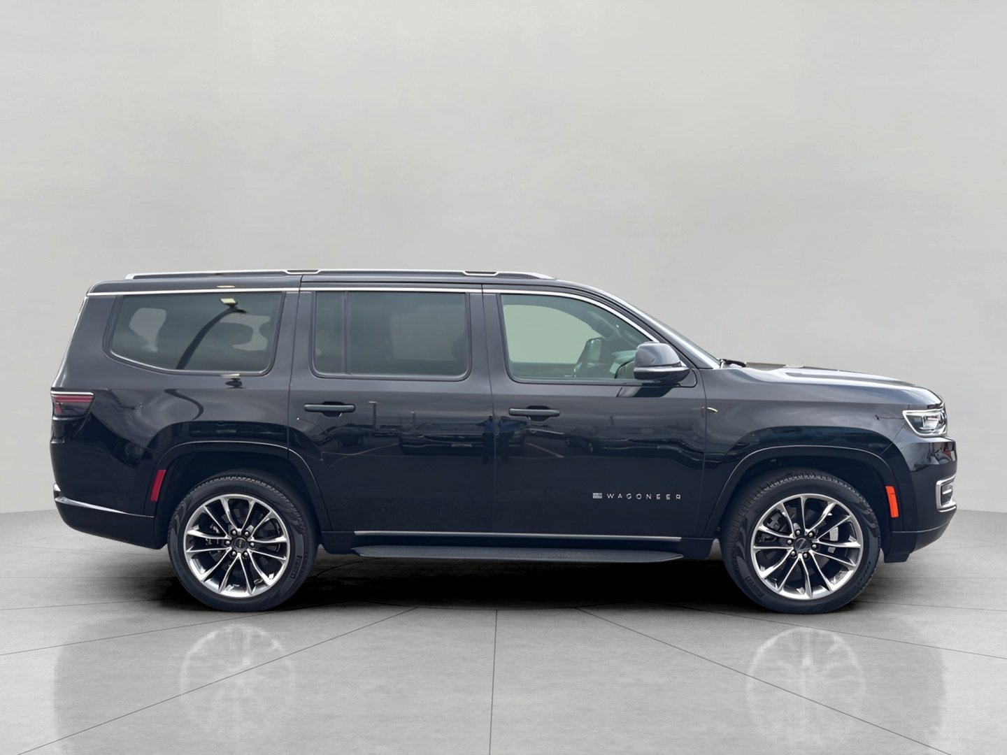 Used 2024 Jeep Wagoneer Series II w/ Premium Group I AWD/4WD image 3