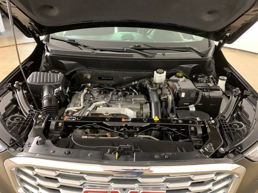 Used 2020 GMC Terrain Denali w/ GMC Pro Grade Package AWD/4WD image 44