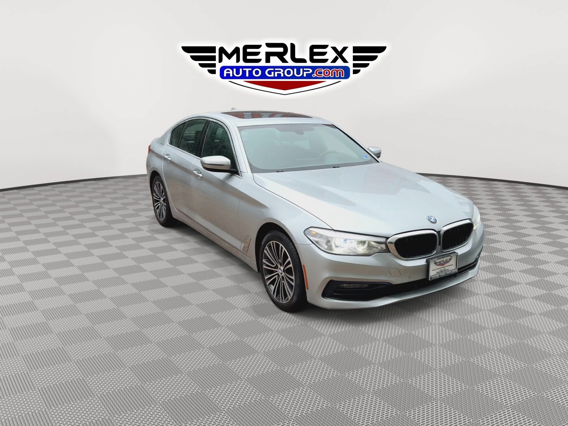Used 2018 BMW 530i xDrive AWD/4WD image 2