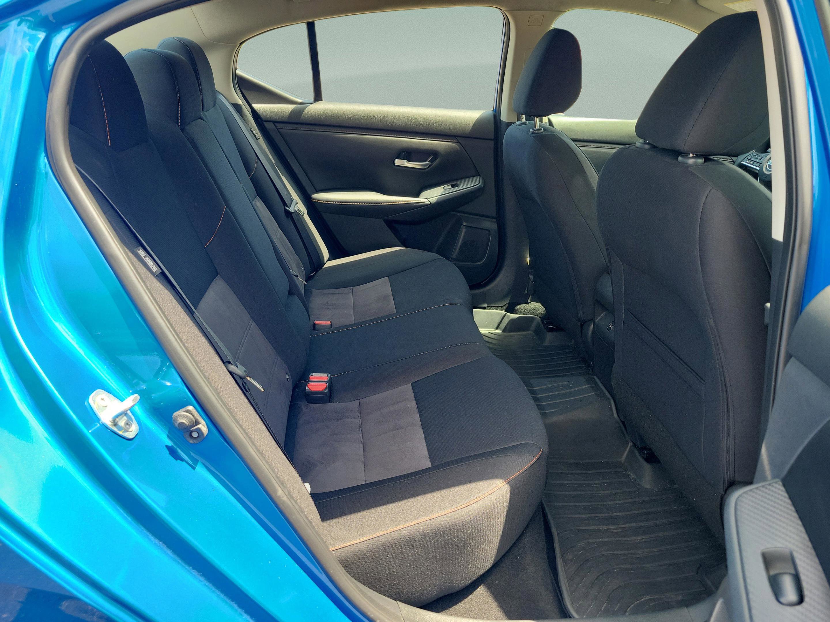 Used 2022 Nissan Sentra SR w/ Lighting Package FWD image 10