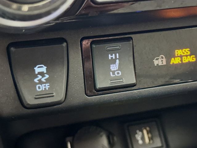 Used 2024 Toyota RAV4 XLE Premium image 21