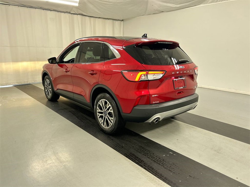 Used 2020 Ford Escape SEL image 7