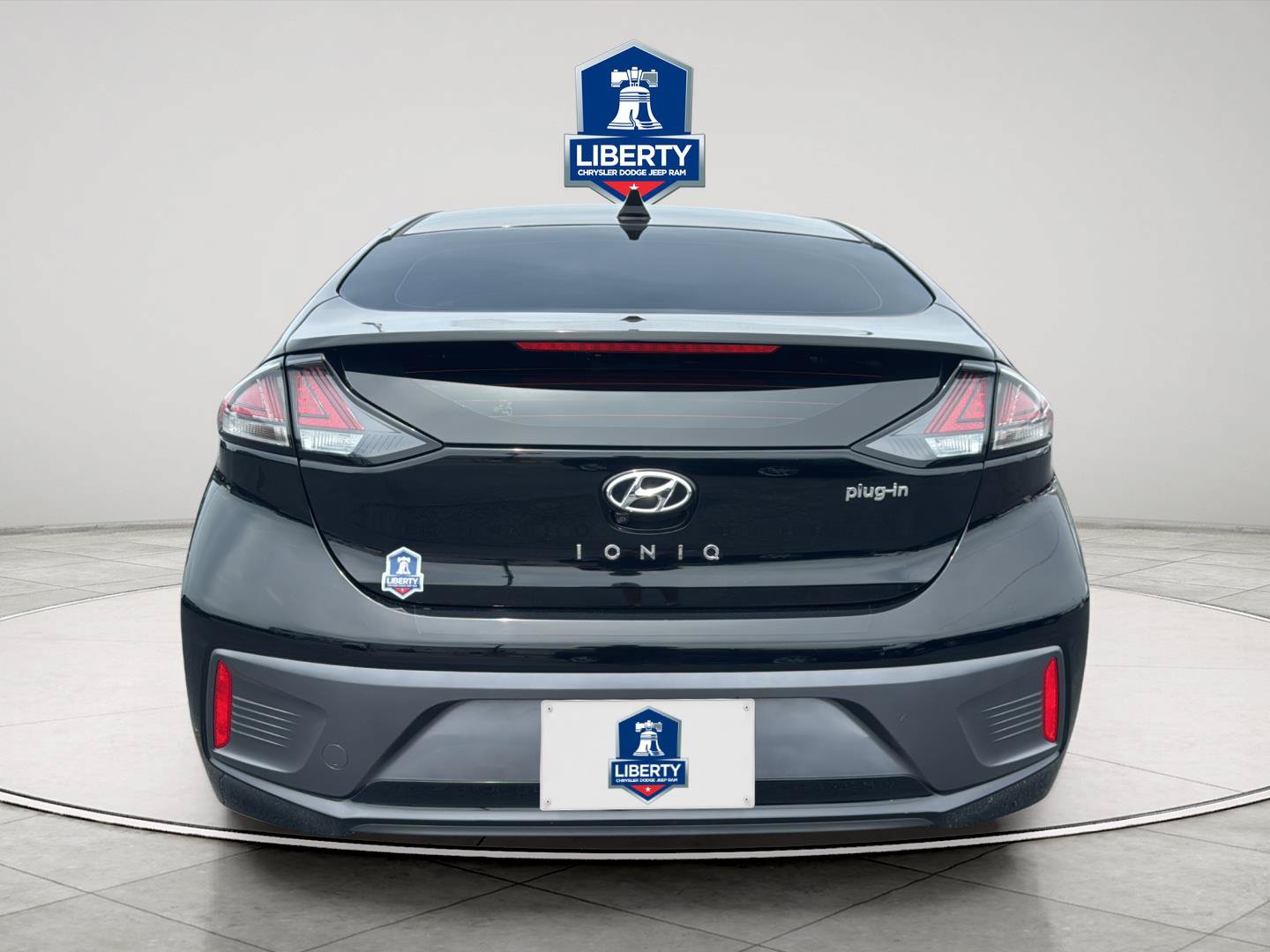 Used 2022 Hyundai Ioniq SEL FWD image 9
