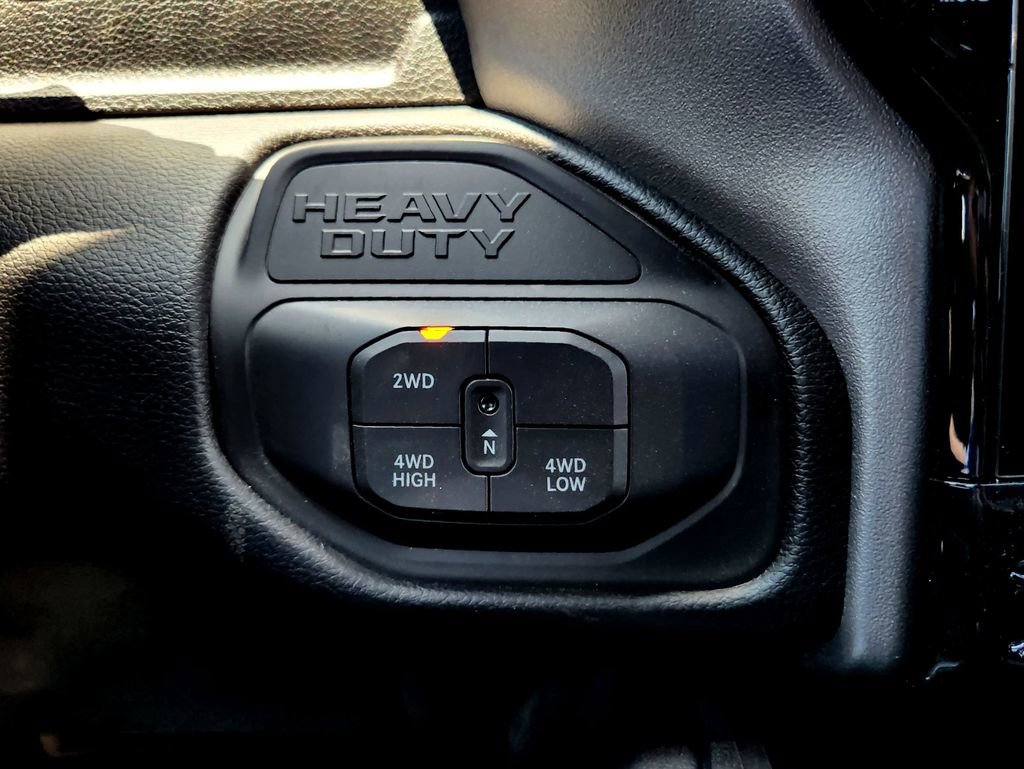 New 2025 RAM 2500 Laramie image 29