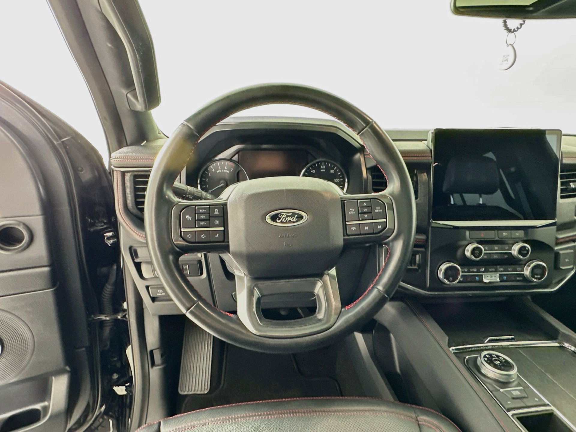 Used 2022 Ford Expedition Limited RWD image 12