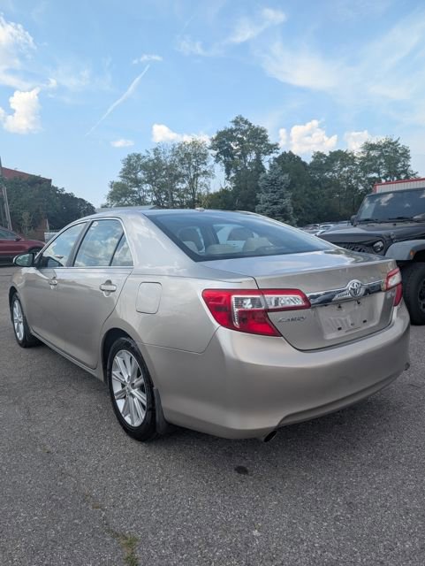 Used 2013 Toyota Camry XLE image 4