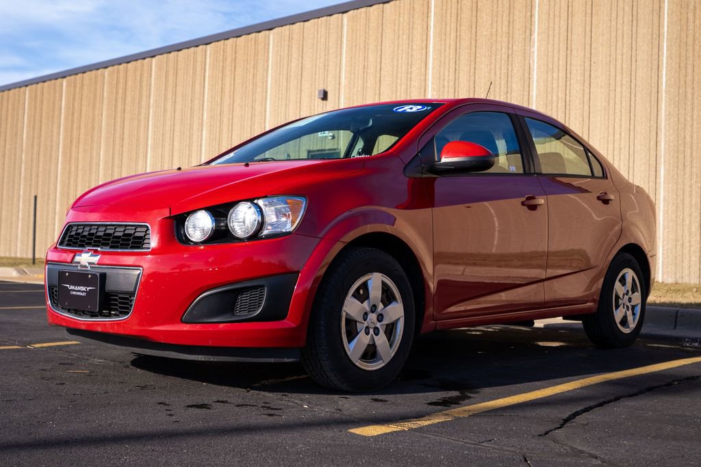 Used 2013 Chevrolet Sonic LS image 4