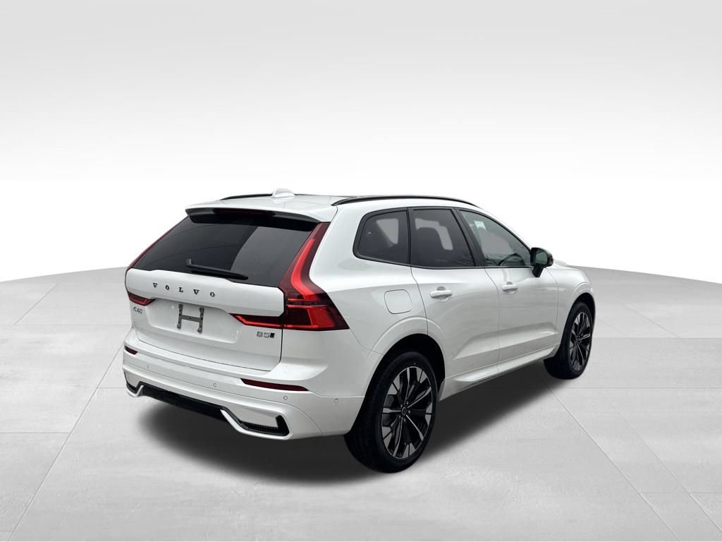 New 2026 Volvo XC60 B5 Plus w/ Climate Package AWD/4WD image 6