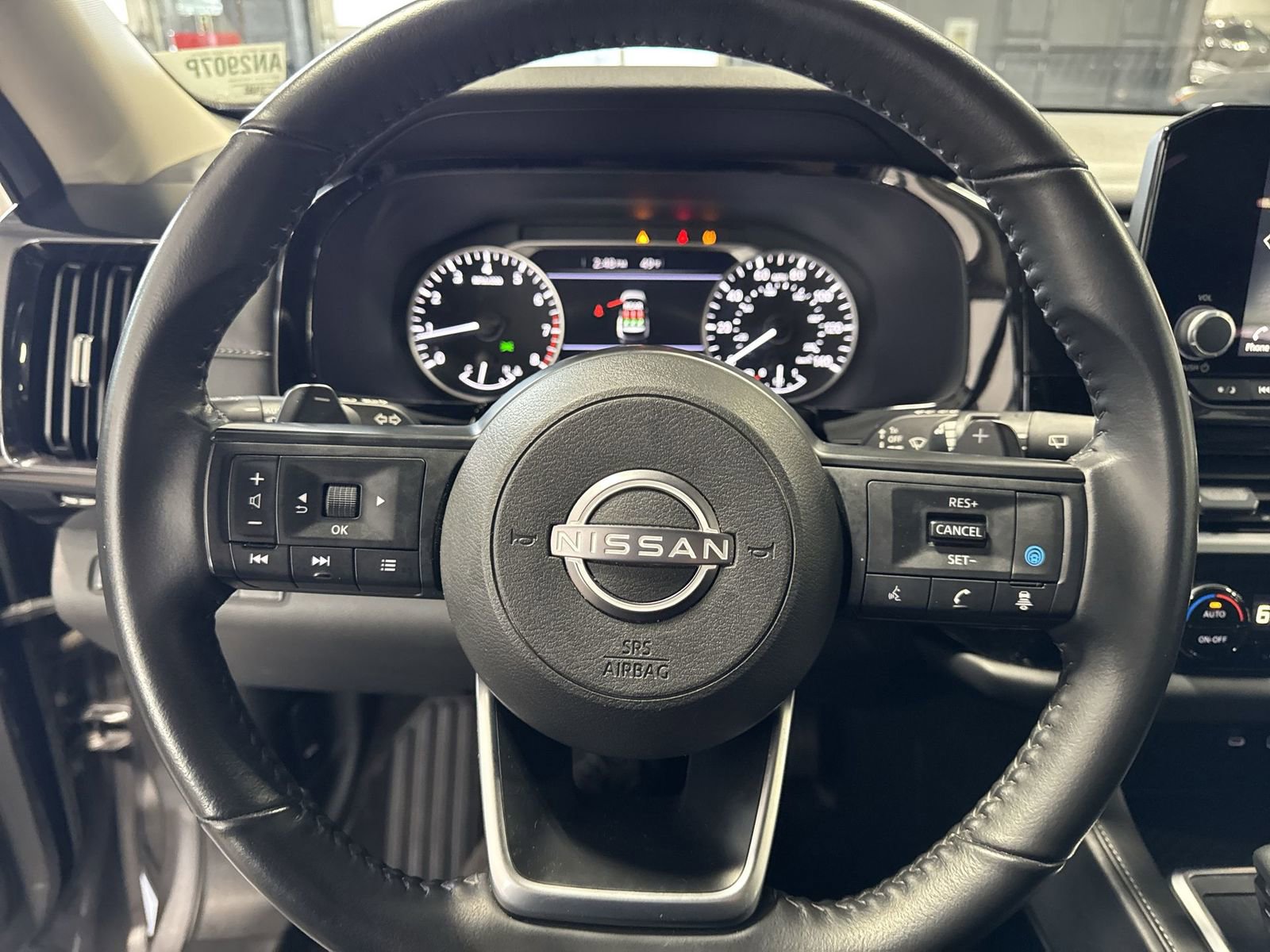 Certified 2025 Nissan Pathfinder SV image 18