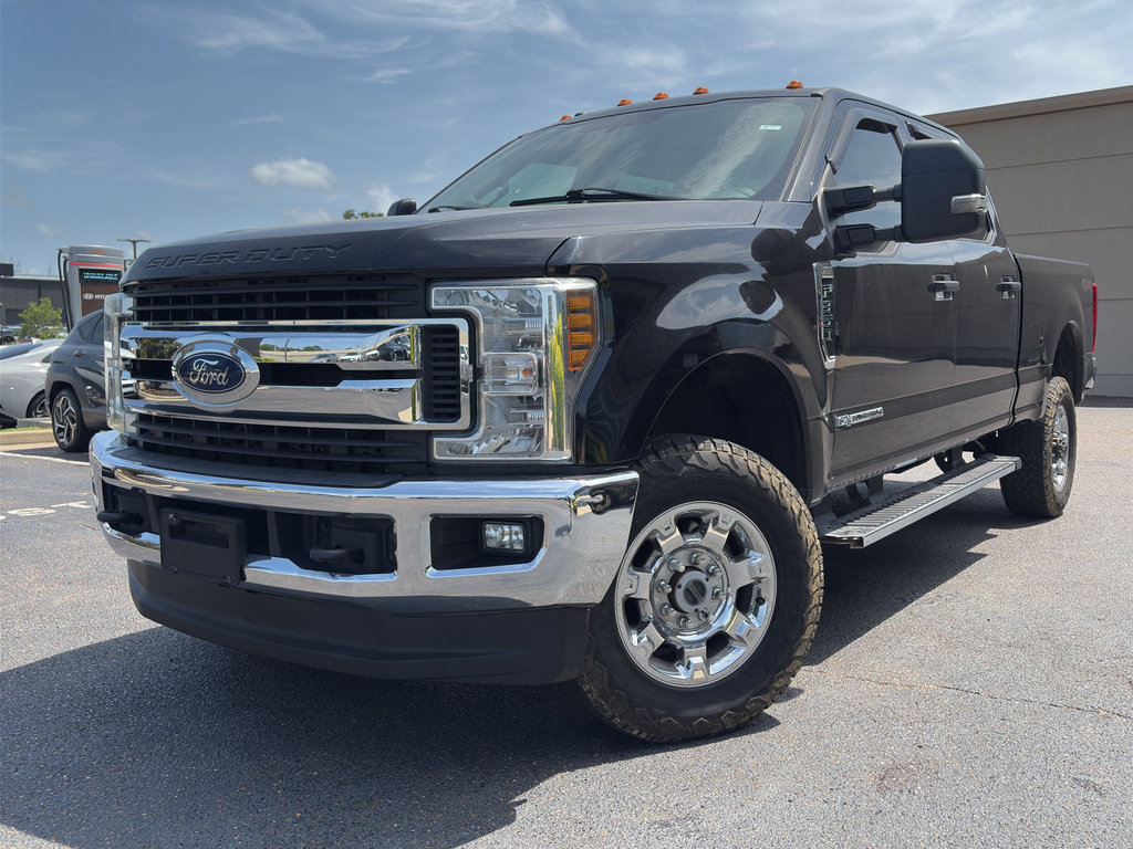 Used 2019 Ford F350 XLT w/ XLT Value Package AWD/4WD image 1