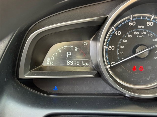 Used 2020 Toyota Yaris LE image 19