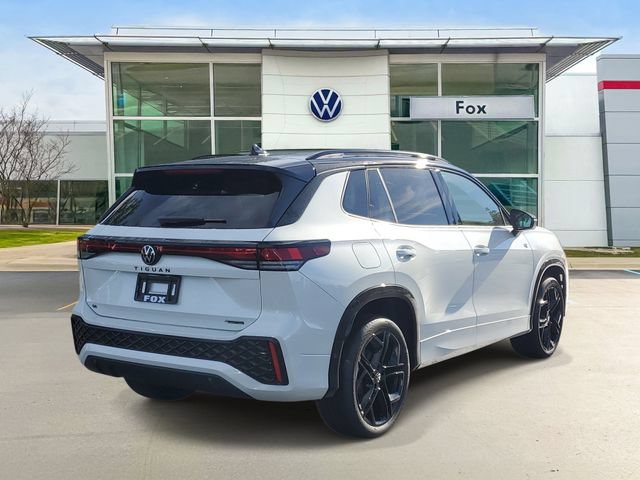 New 2026 Volkswagen Tiguan SE R-Line AWD/4WD image 4