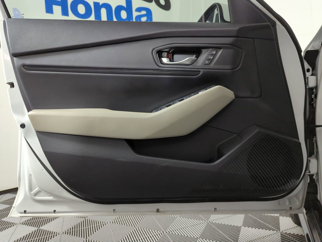 Certified 2024 Honda Accord EX-L image 9