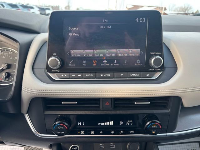 Used 2023 Nissan Rogue SV image 21