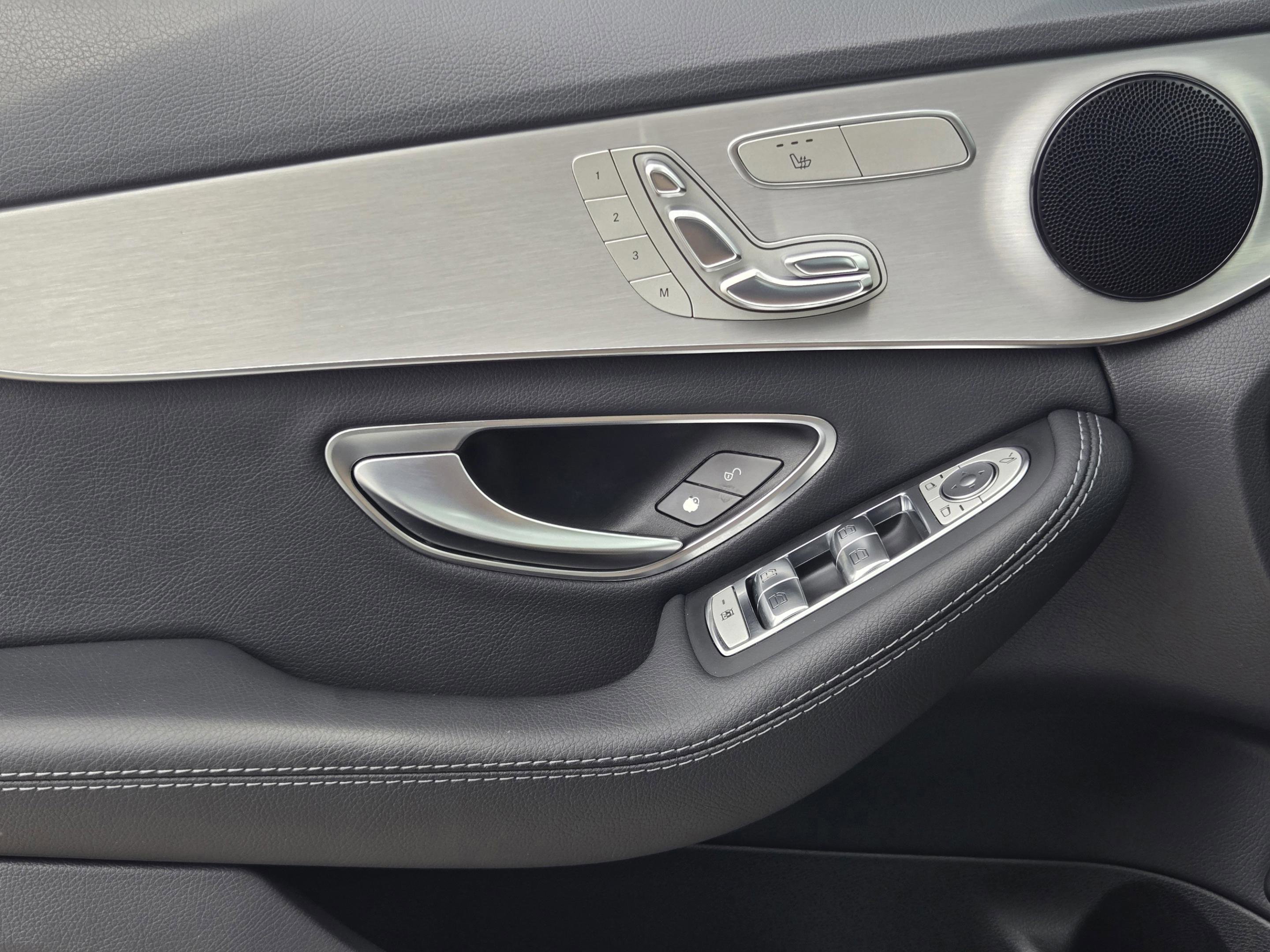 Used 2017 Mercedes-Benz C 300 Sedan image 19