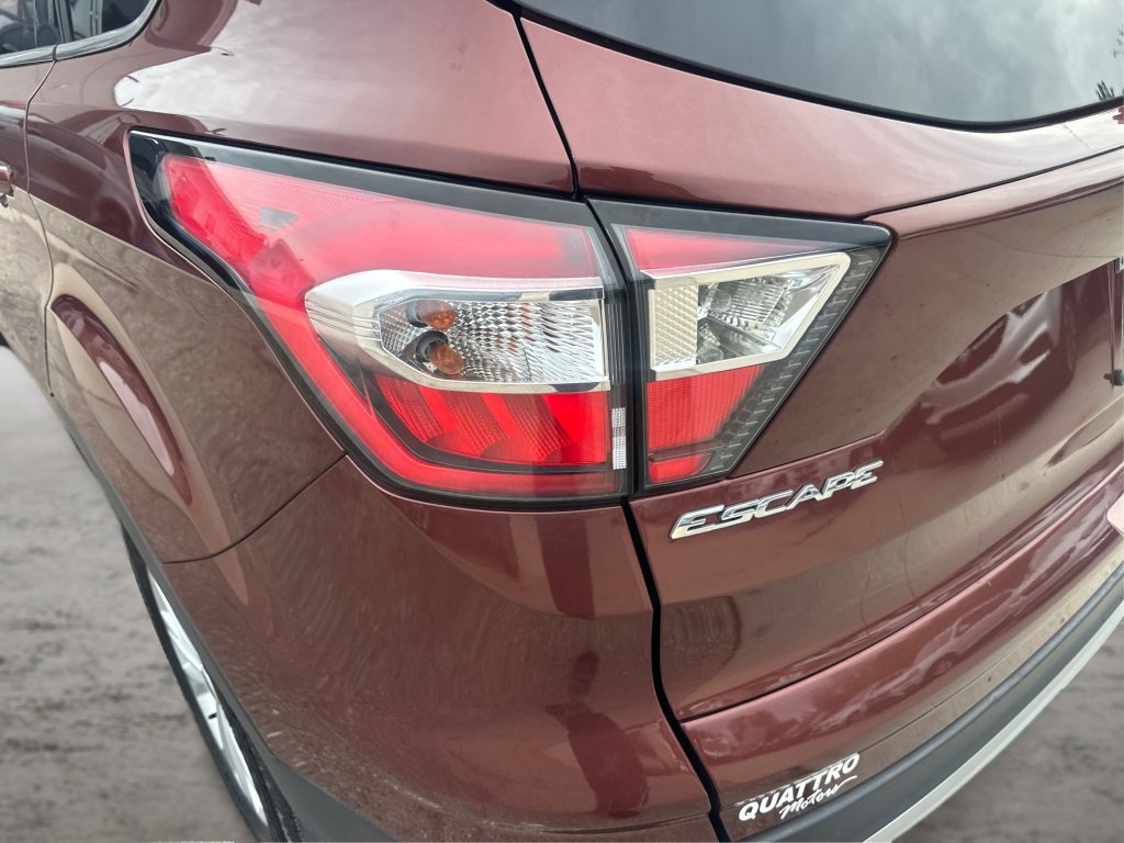 Used 2018 Ford Escape SE AWD/4WD image 21