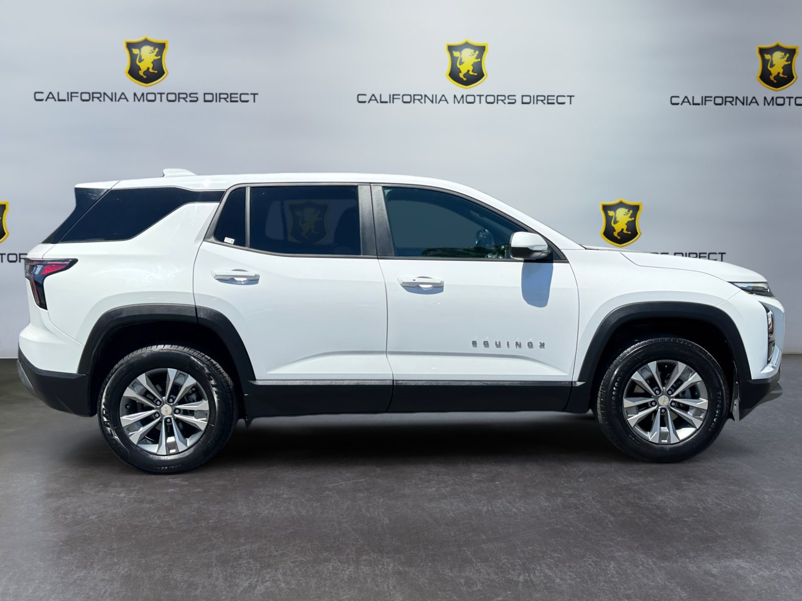 Used 2025 Chevrolet Equinox LT FWD image 6