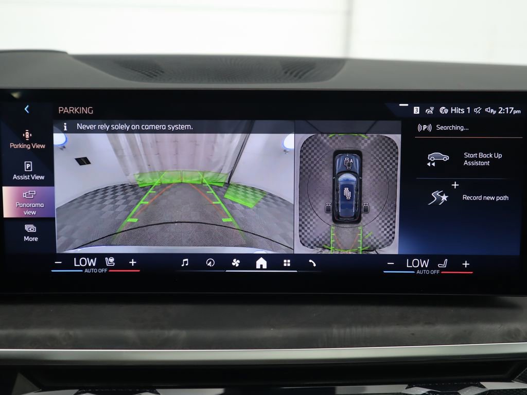 Used 2026 BMW X7 xDrive40i w/ Premium Package image 17