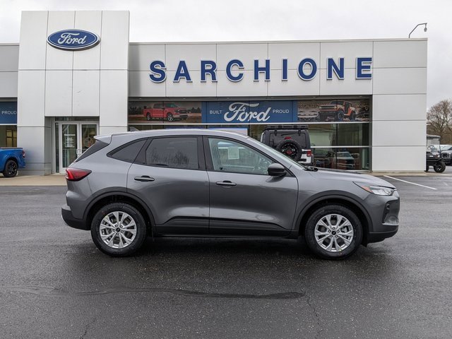 Used 2025 Ford Escape Active w/ Cold Weather Package image 2