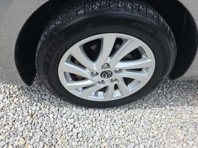 Used 2013 MAZDA MAZDA3 i Touring FWD image 10