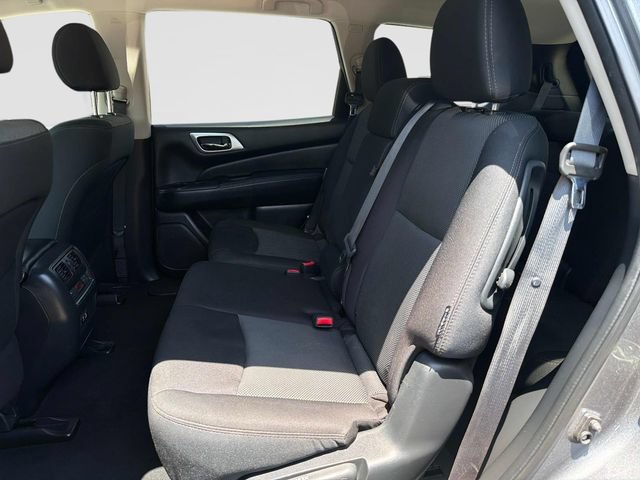 Used 2020 Nissan Pathfinder SV AWD/4WD image 17