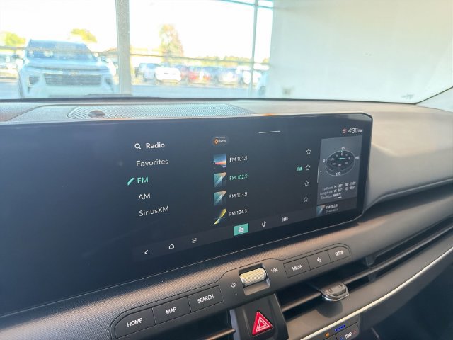 Used 2025 Kia K4 FWD image 23
