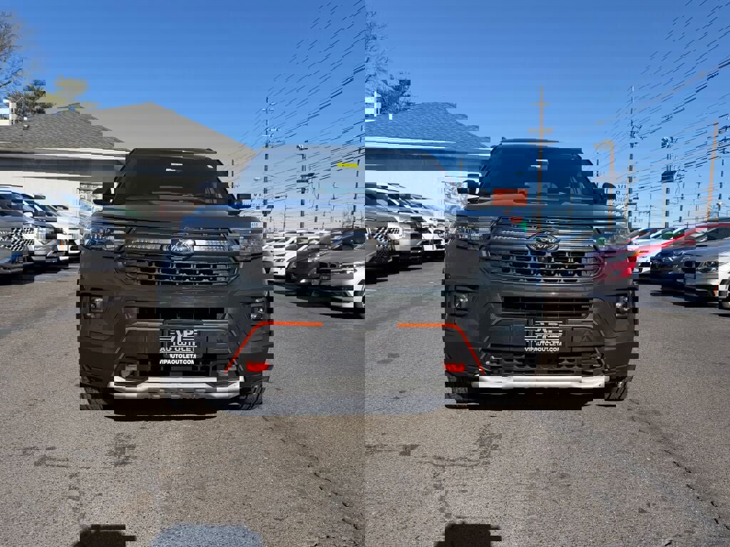 Used 2022 Ford Explorer Timberline image 2