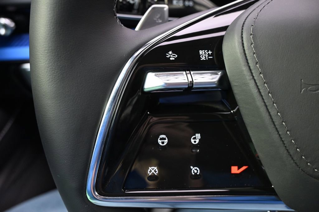 New 2026 Cadillac Optiq V image 36