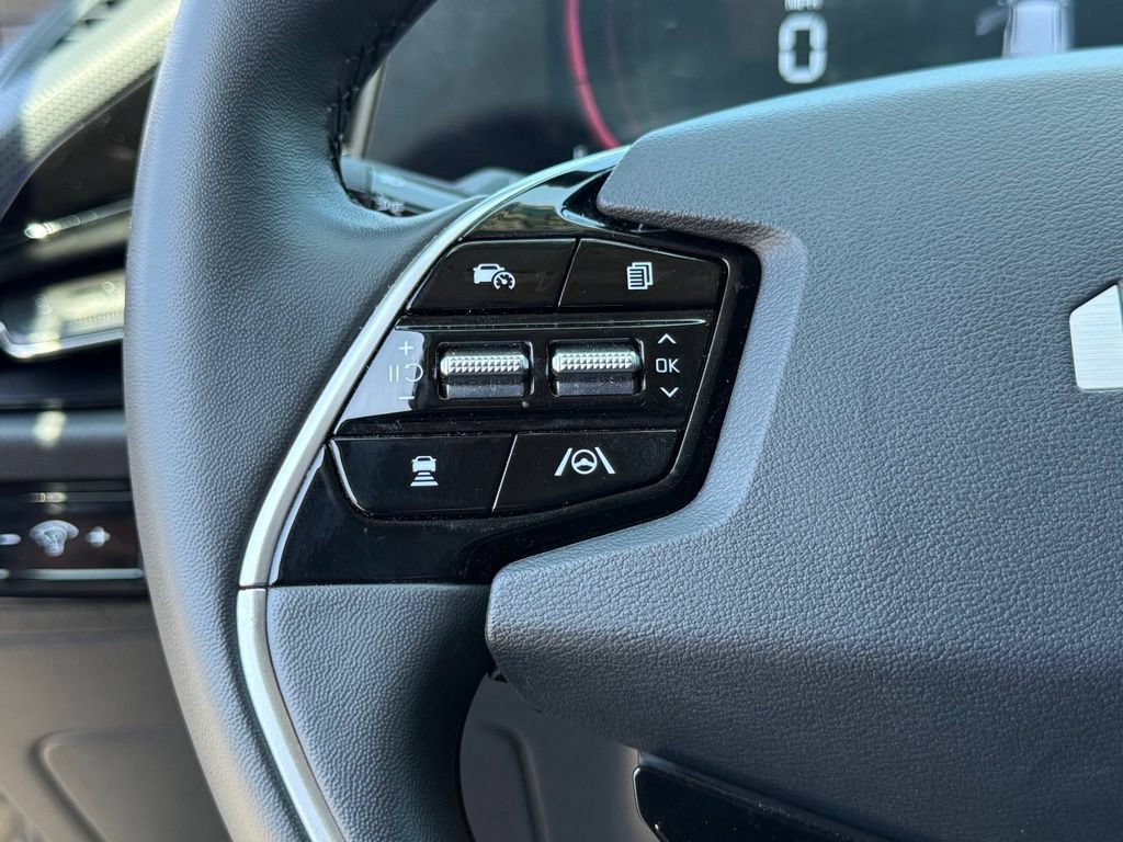 Used 2025 Kia Niro EX FWD image 24