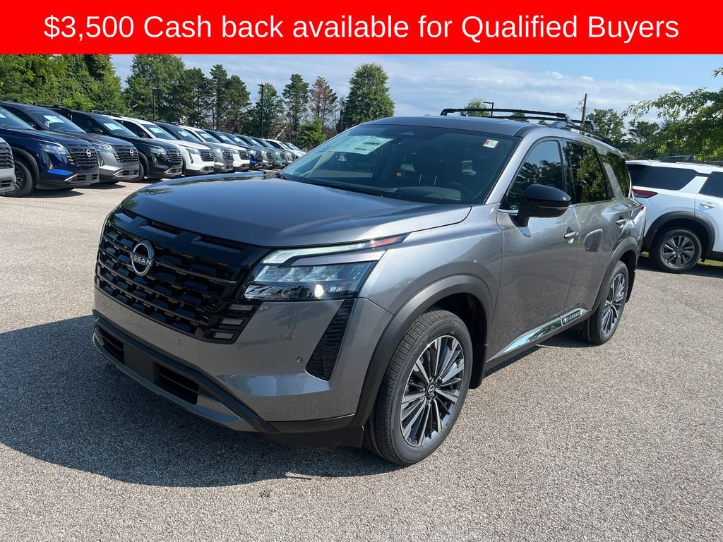 New 2026 Nissan Pathfinder Platinum FWD image 3