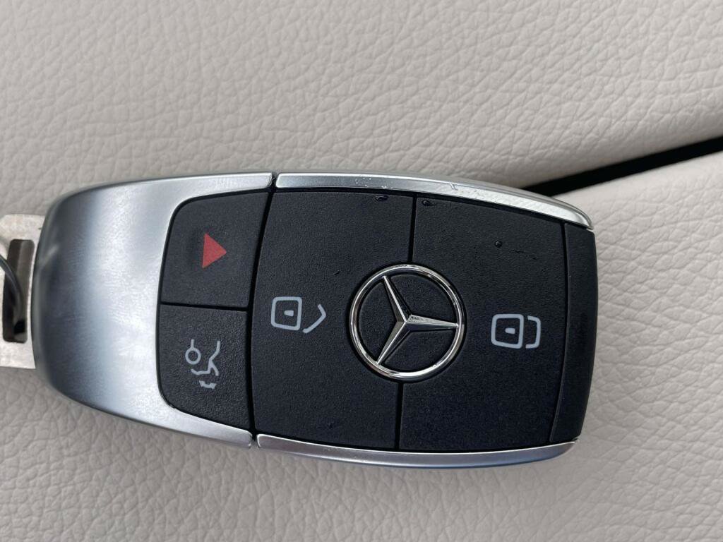 New 2026 Mercedes-Benz GLA 250 4MATIC image 4