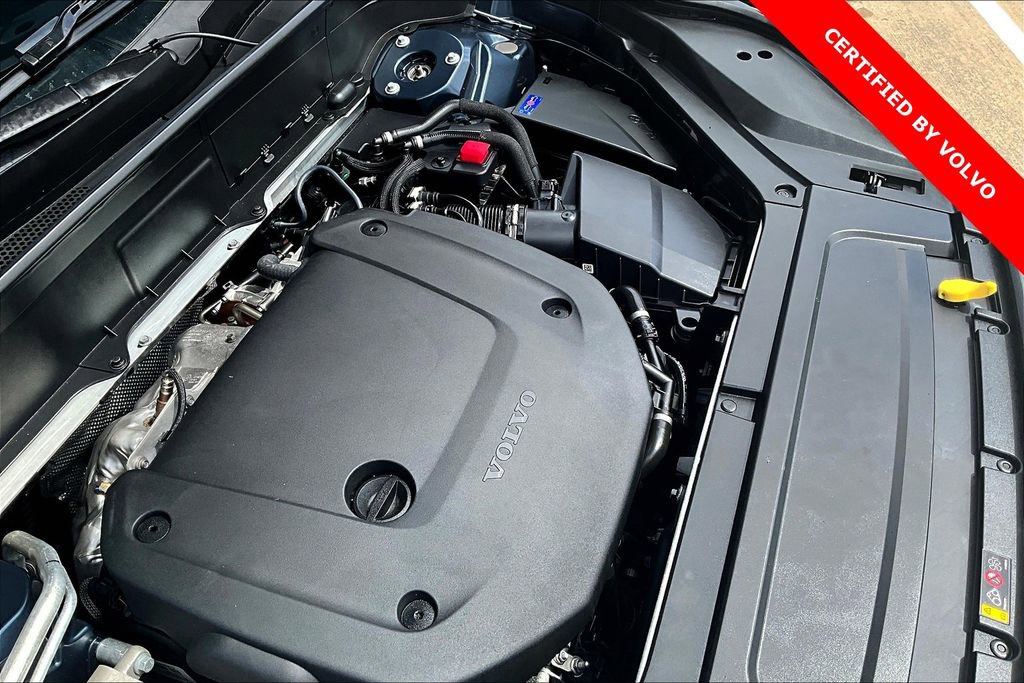 Certified 2023 Volvo XC90 B6 Plus image 43