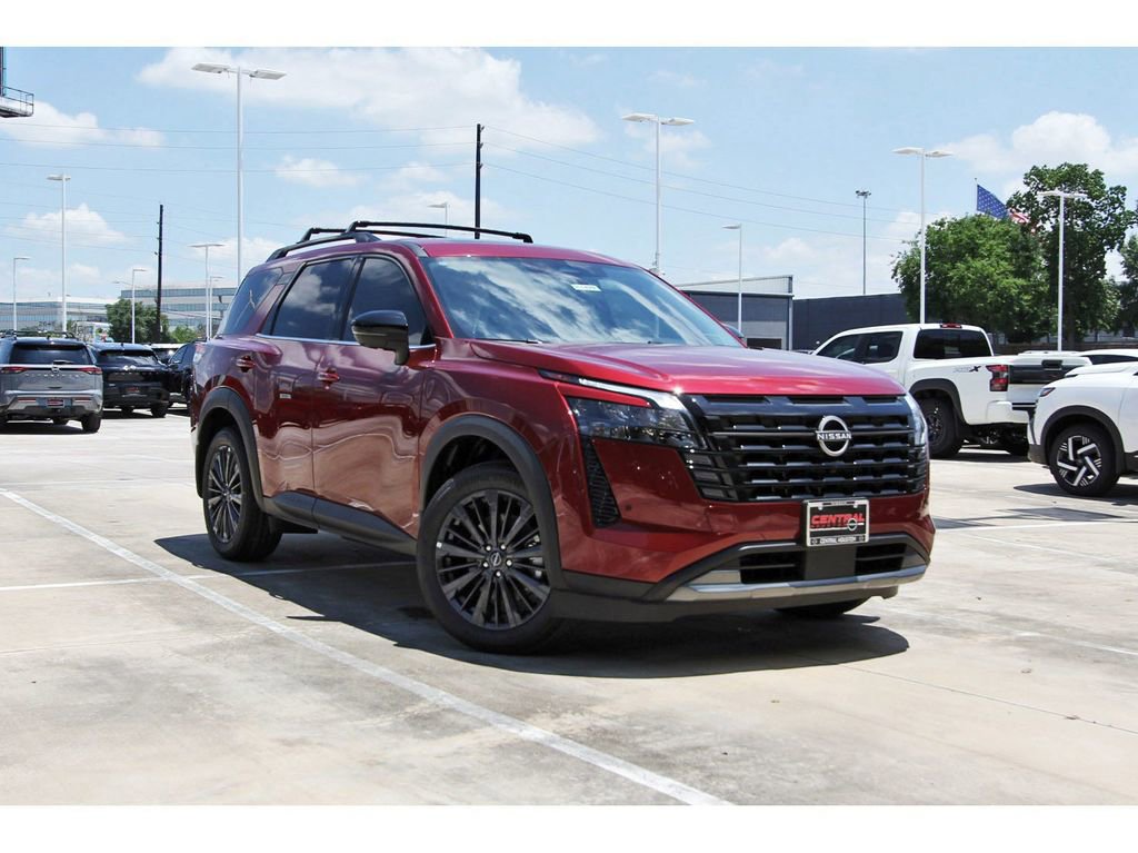 New 2026 Nissan Pathfinder SL w/ SL Premium Package (P04)