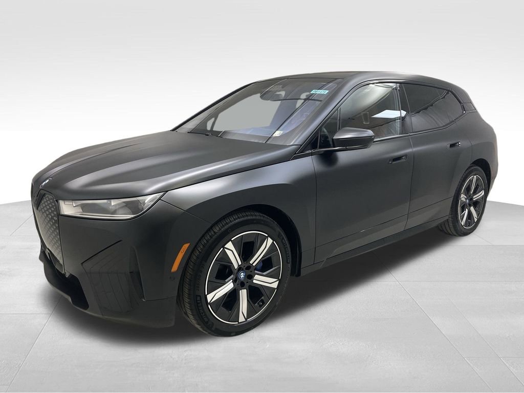 New 2022 BMW iX xDrive50 w/ Premium Package image 5