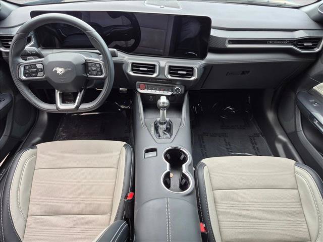 Used 2025 Ford Mustang GT Premium RWD image 17