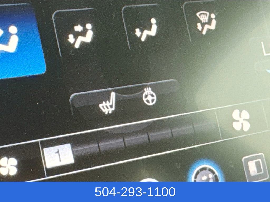 Used 2017 Jeep Cherokee Limited image 19