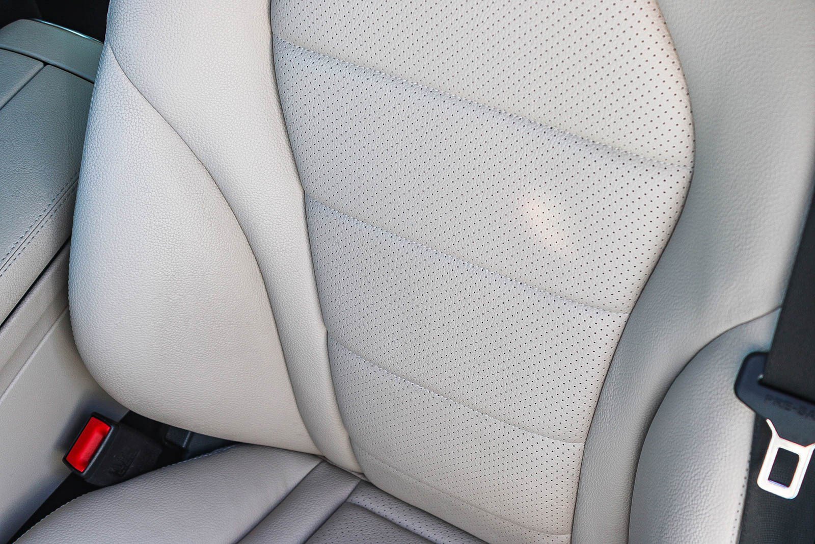 Used 2021 Mercedes-Benz C 300 Sedan image 23