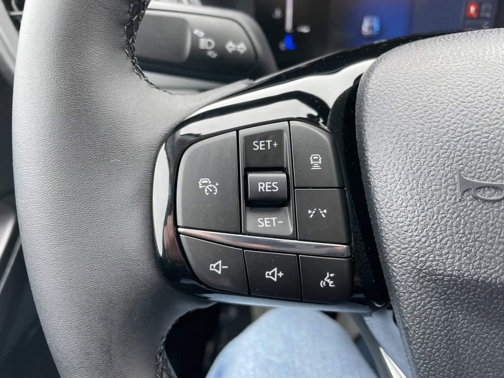 New 2026 Ford Escape SE image 24