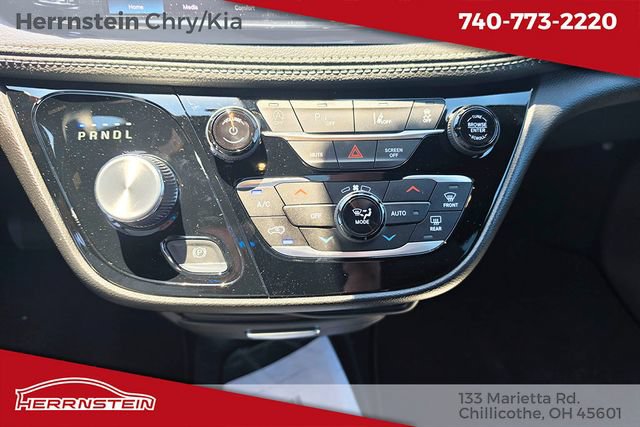 New 2027 Chrysler Pacifica Select FWD image 19