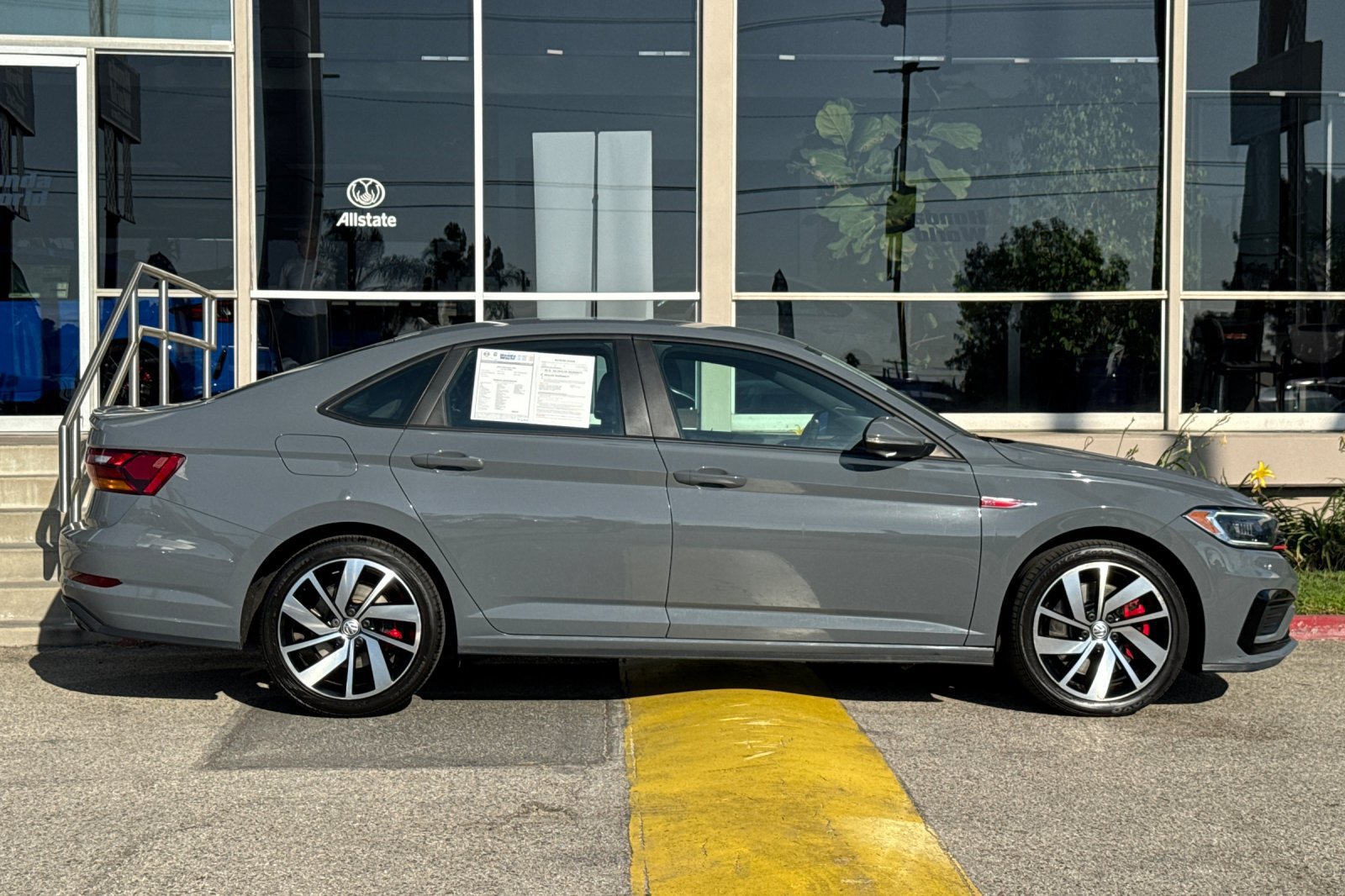 Used 2019 Volkswagen Jetta GLI FWD image 3