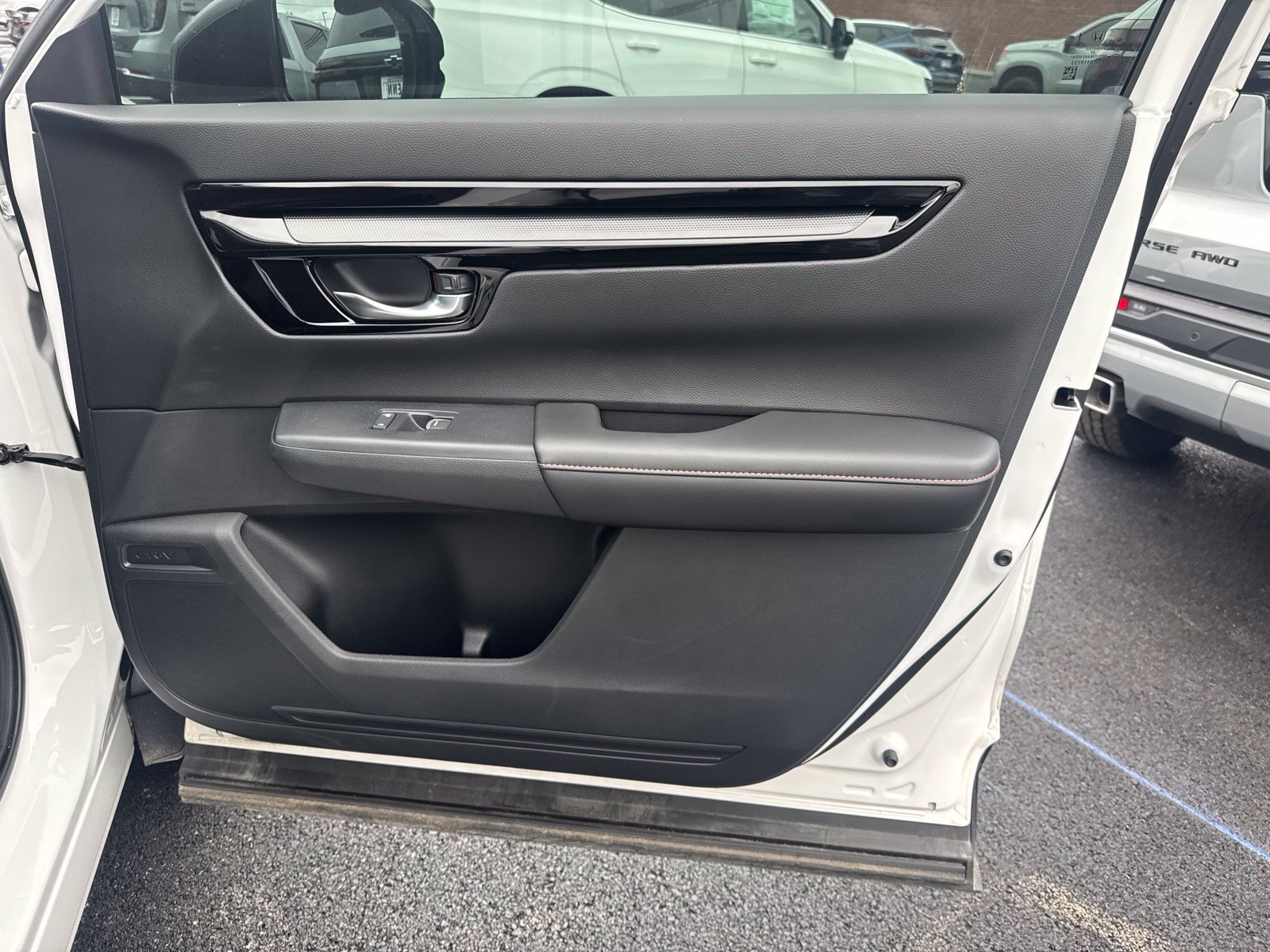 Used 2025 Honda CR-V Sport Touring image 33